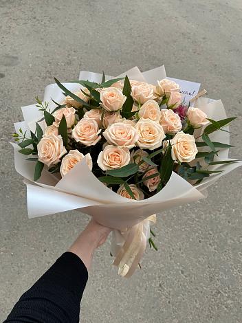 Букет Кремовые розы Латте в Сухарево